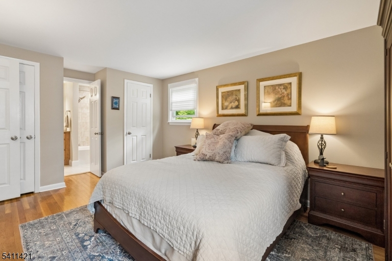 60 Edgemere Rd