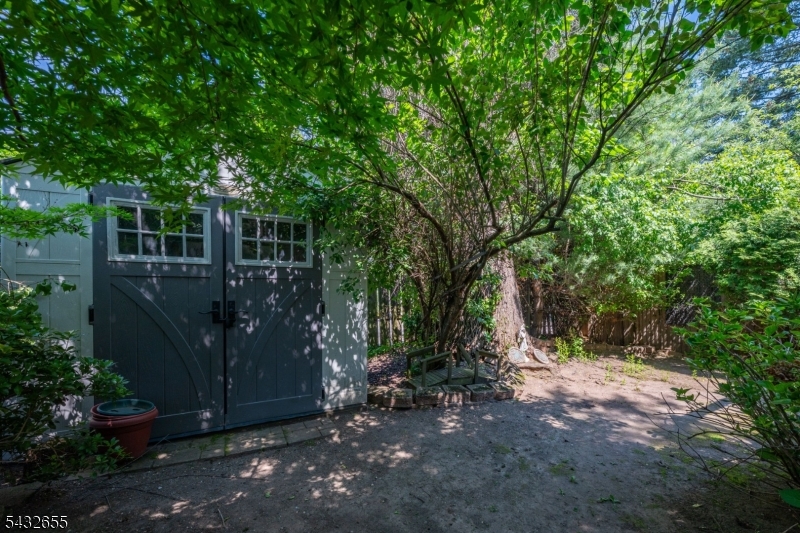 26 Cumberland Ave
