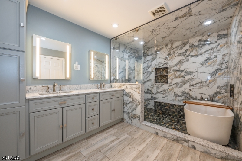 35 Turnberry Rd