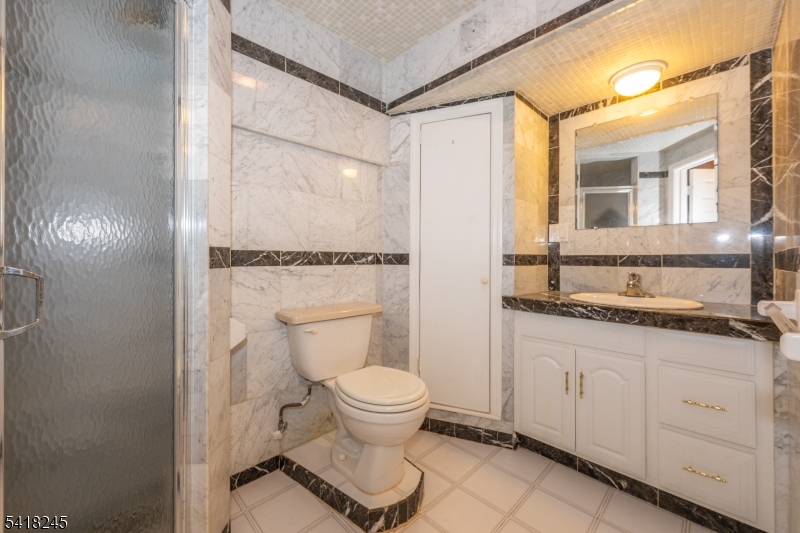 35 Turnberry Rd