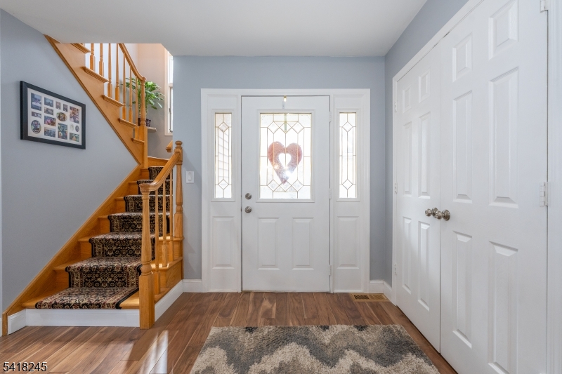 35 Turnberry Rd