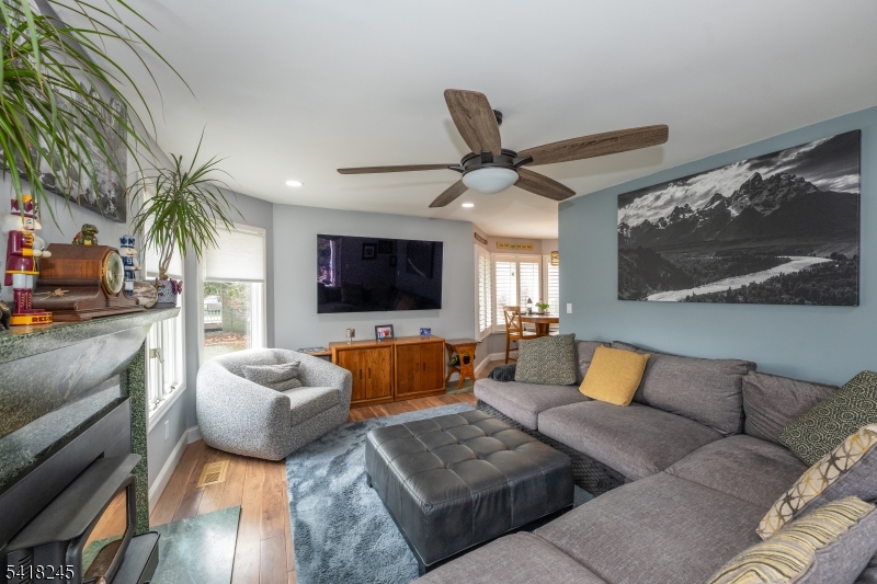 35 Turnberry Rd
