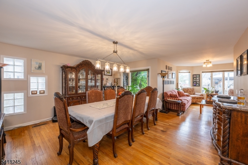 35 Turnberry Rd