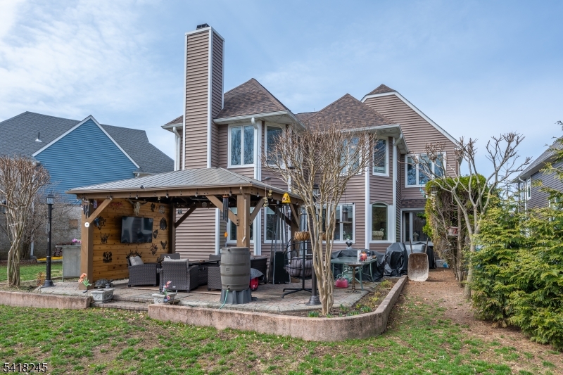 35 Turnberry Rd