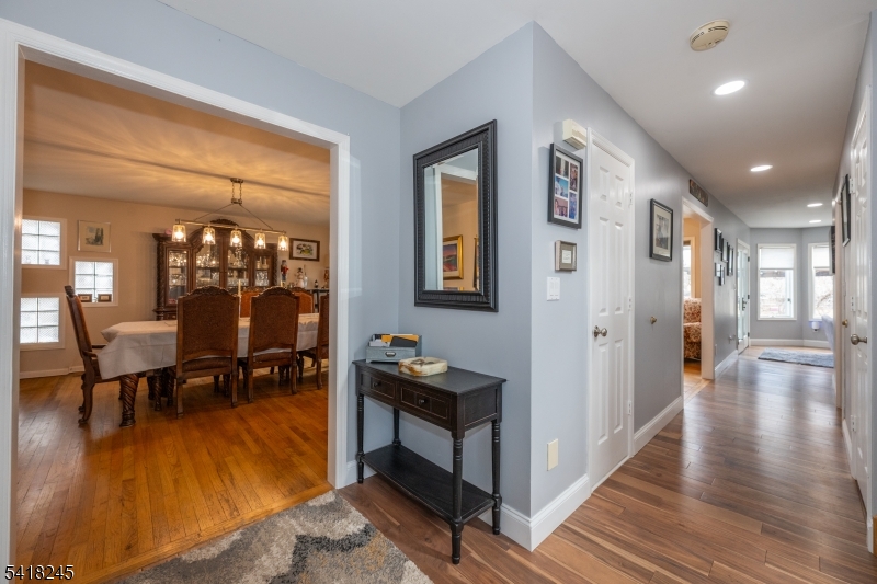 35 Turnberry Rd
