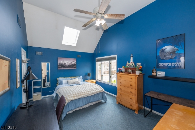 35 Turnberry Rd