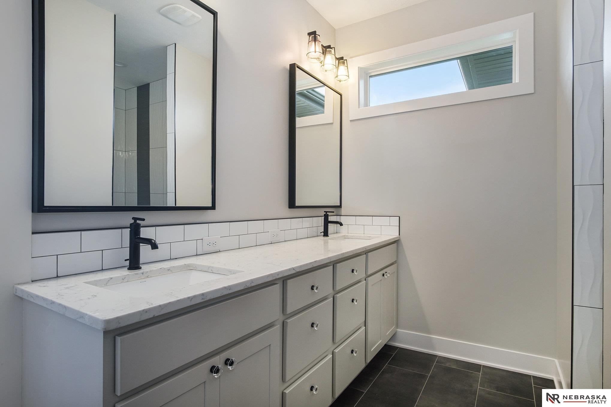 1121 Terrace View Drive