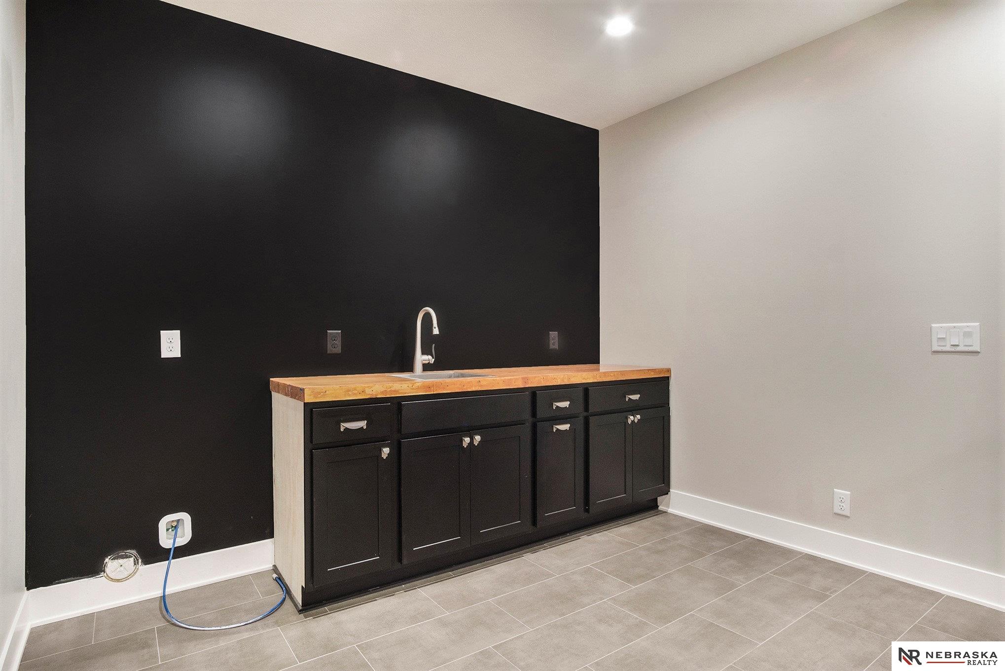 1121 Terrace View Drive