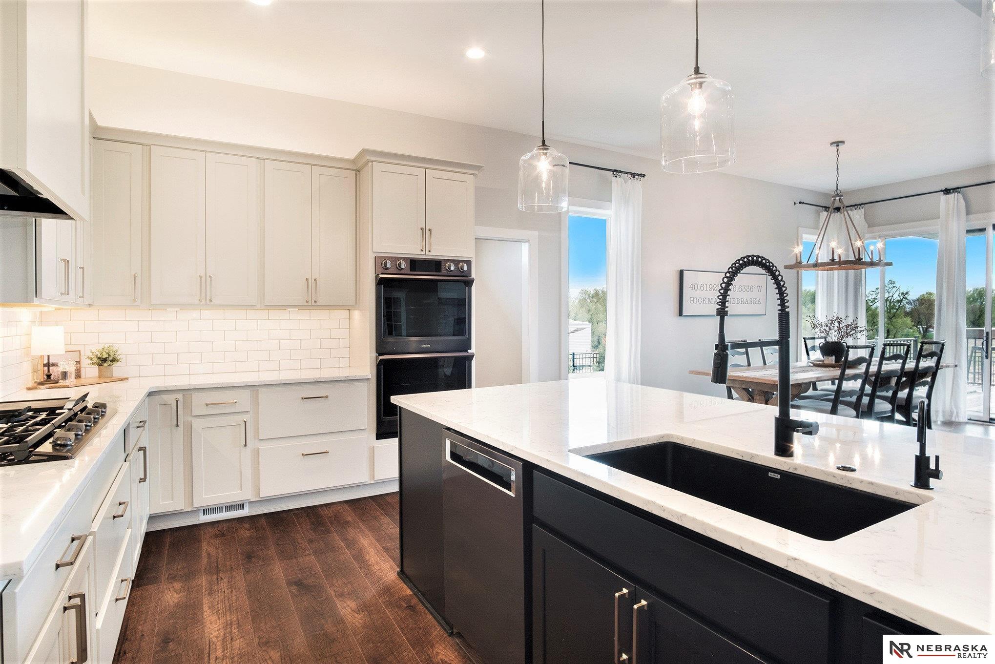 1121 Terrace View Drive