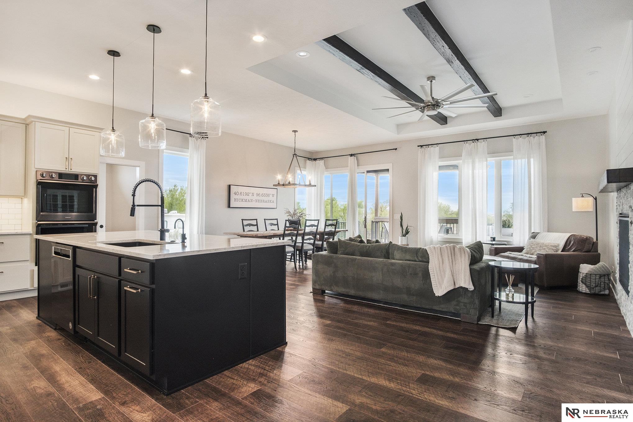 1121 Terrace View Drive