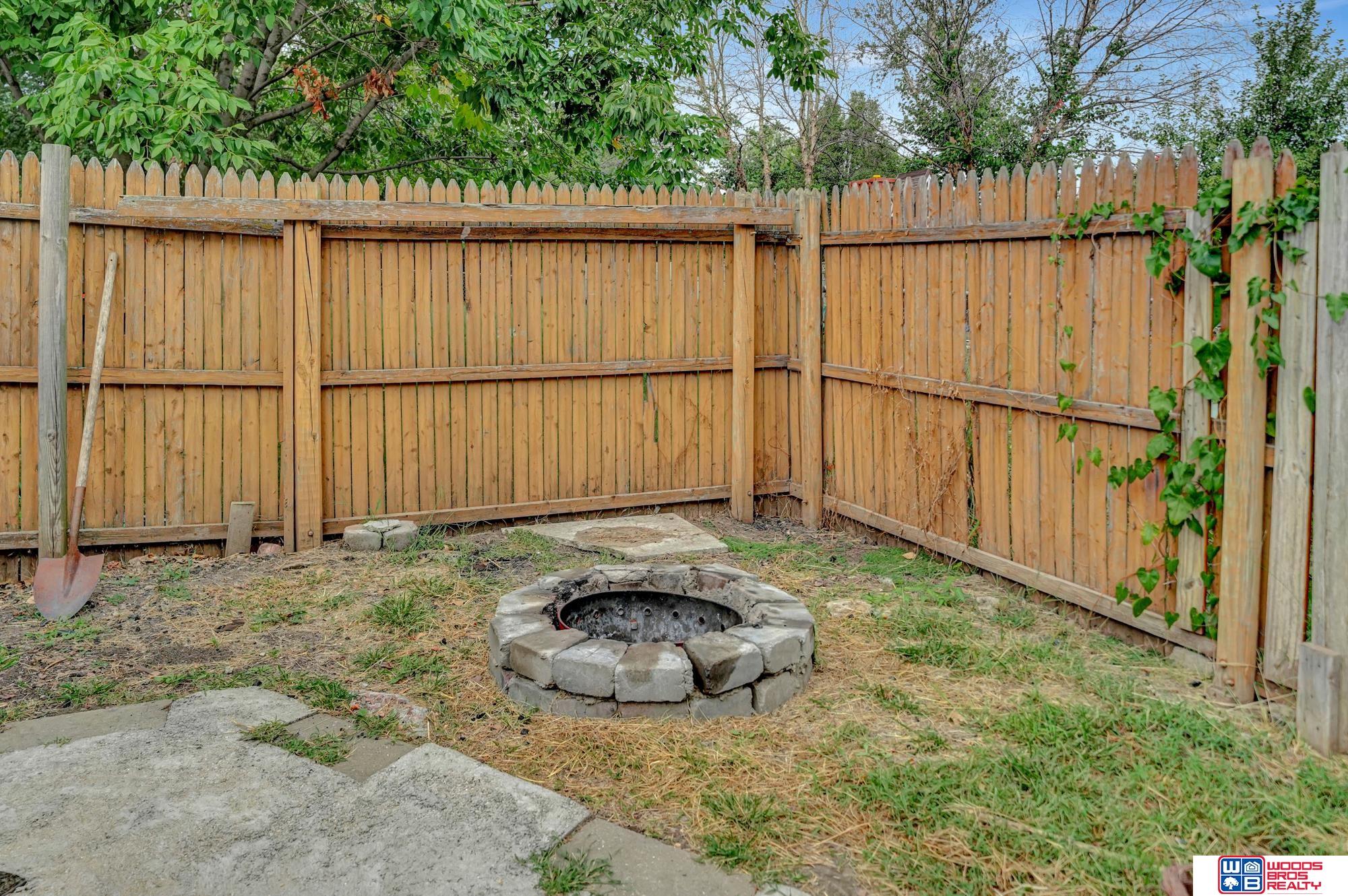1626 W Plum Street