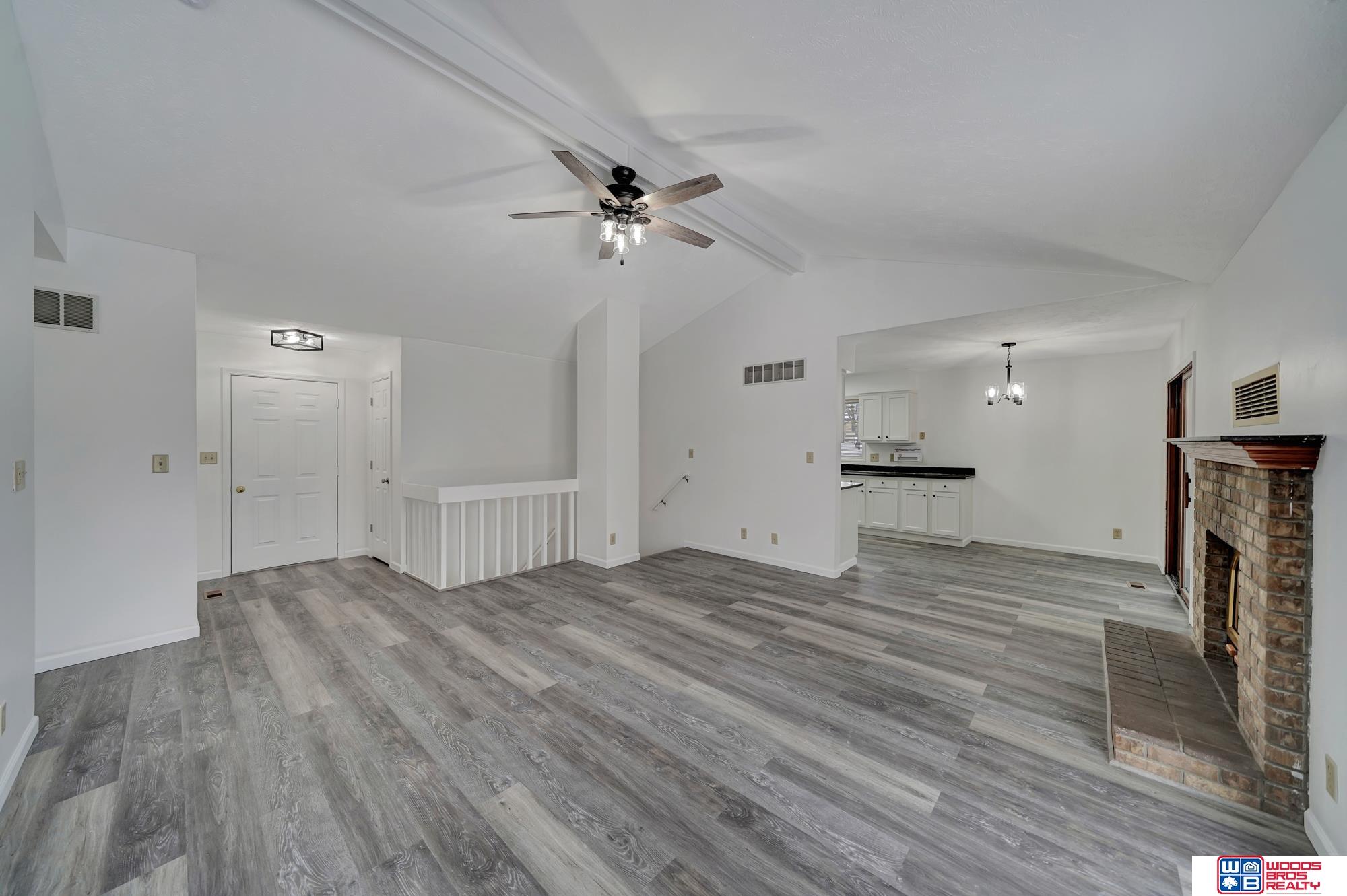 1626 W Plum Street