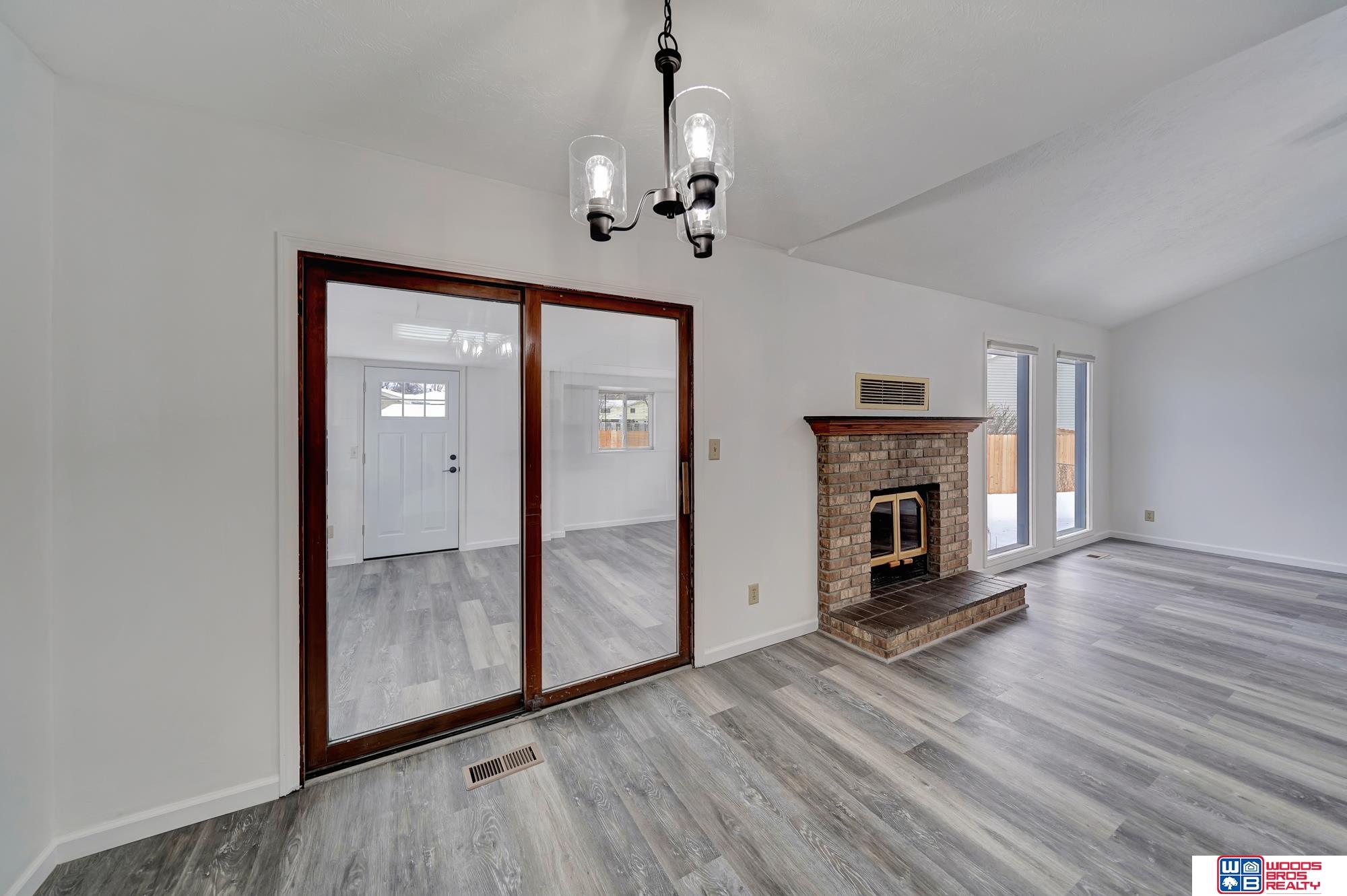 1626 W Plum Street