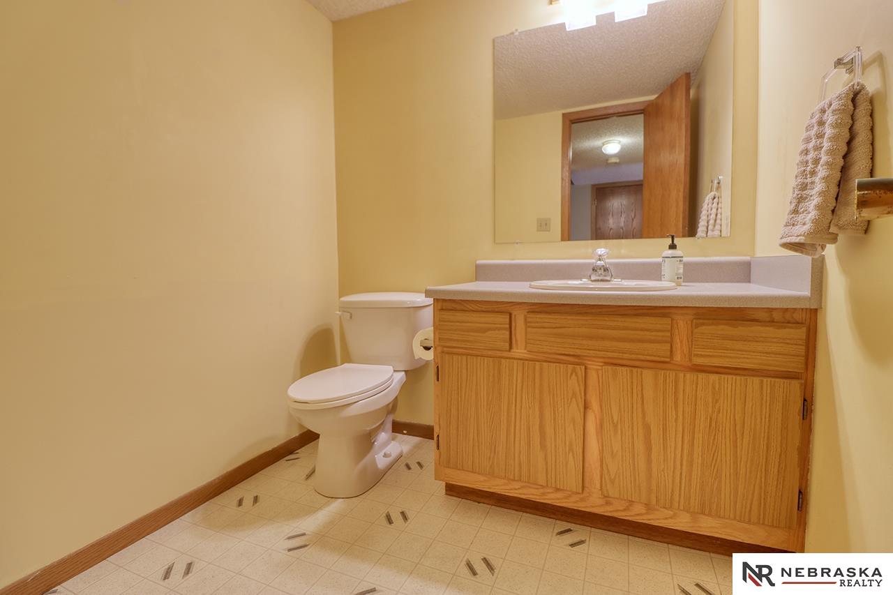 1565 Cedar Crest Drive