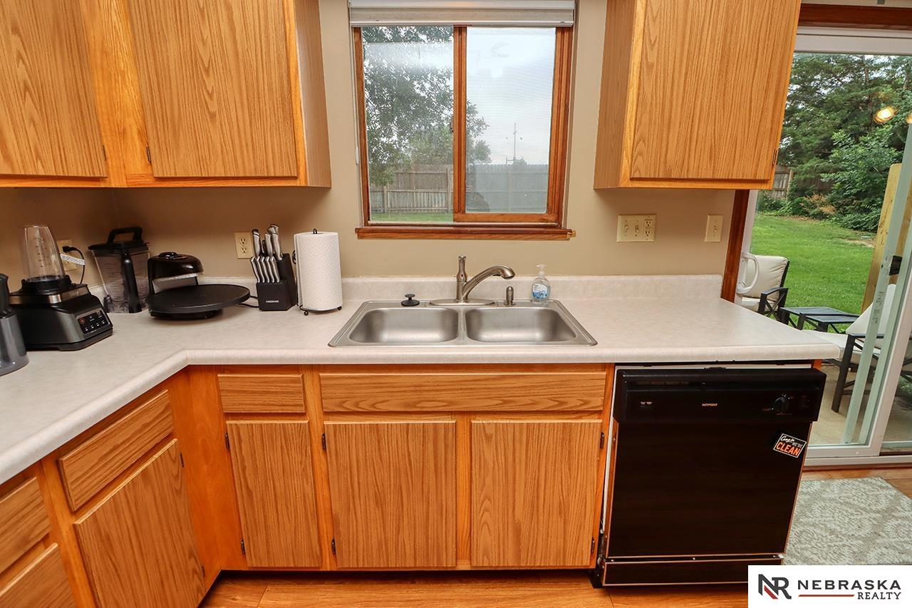 1565 Cedar Crest Drive