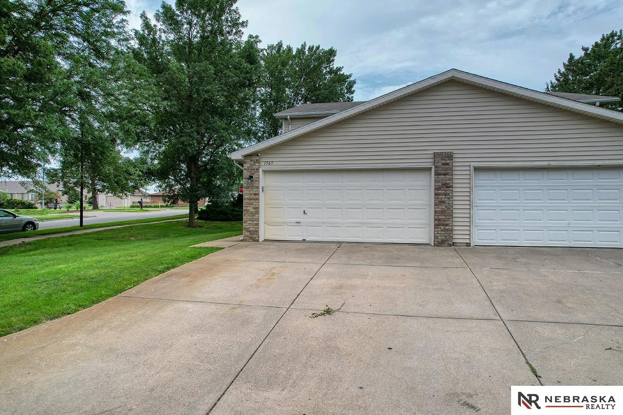 1565 Cedar Crest Drive