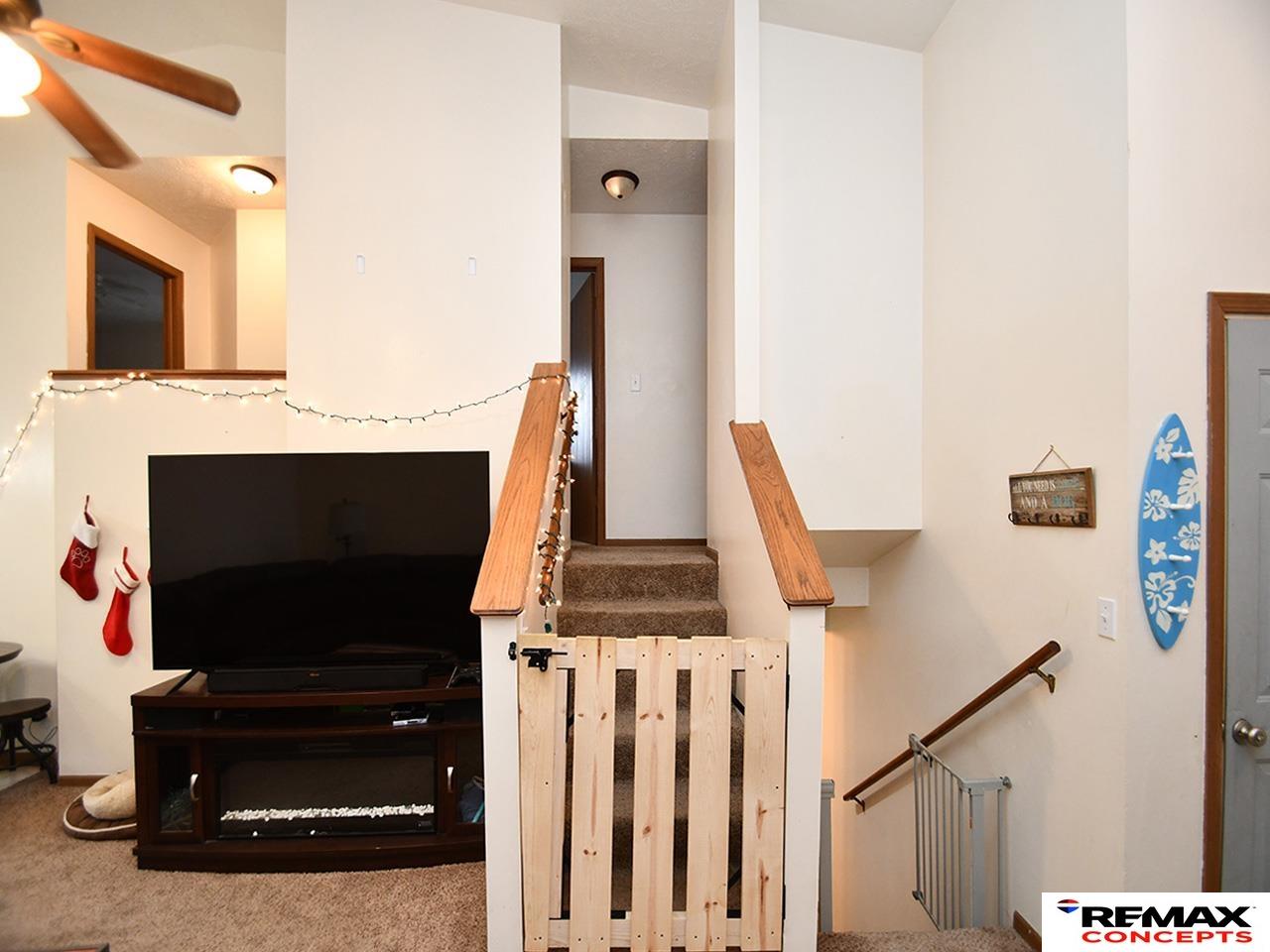 752 W Belmont Avenue