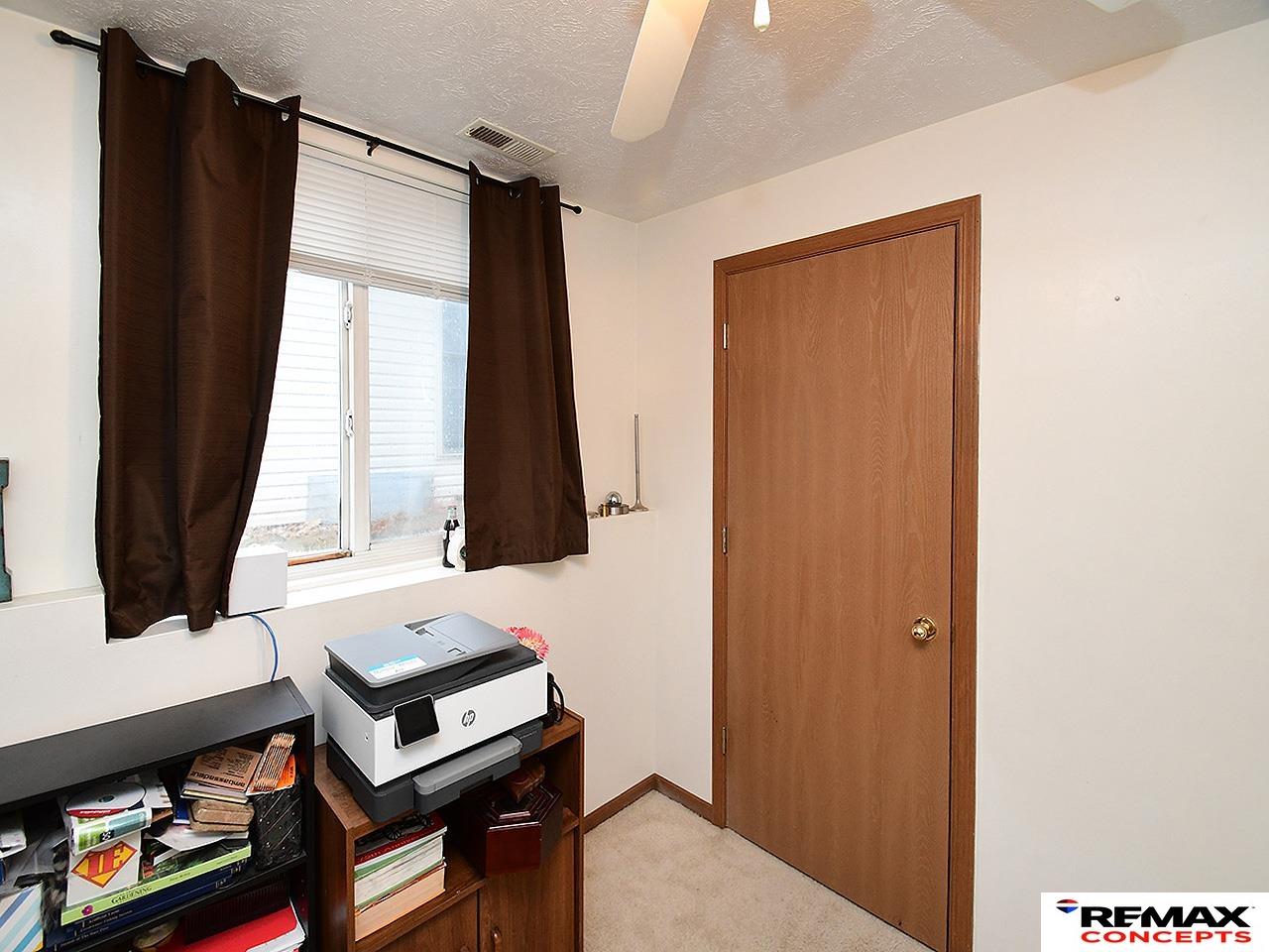 752 W Belmont Avenue