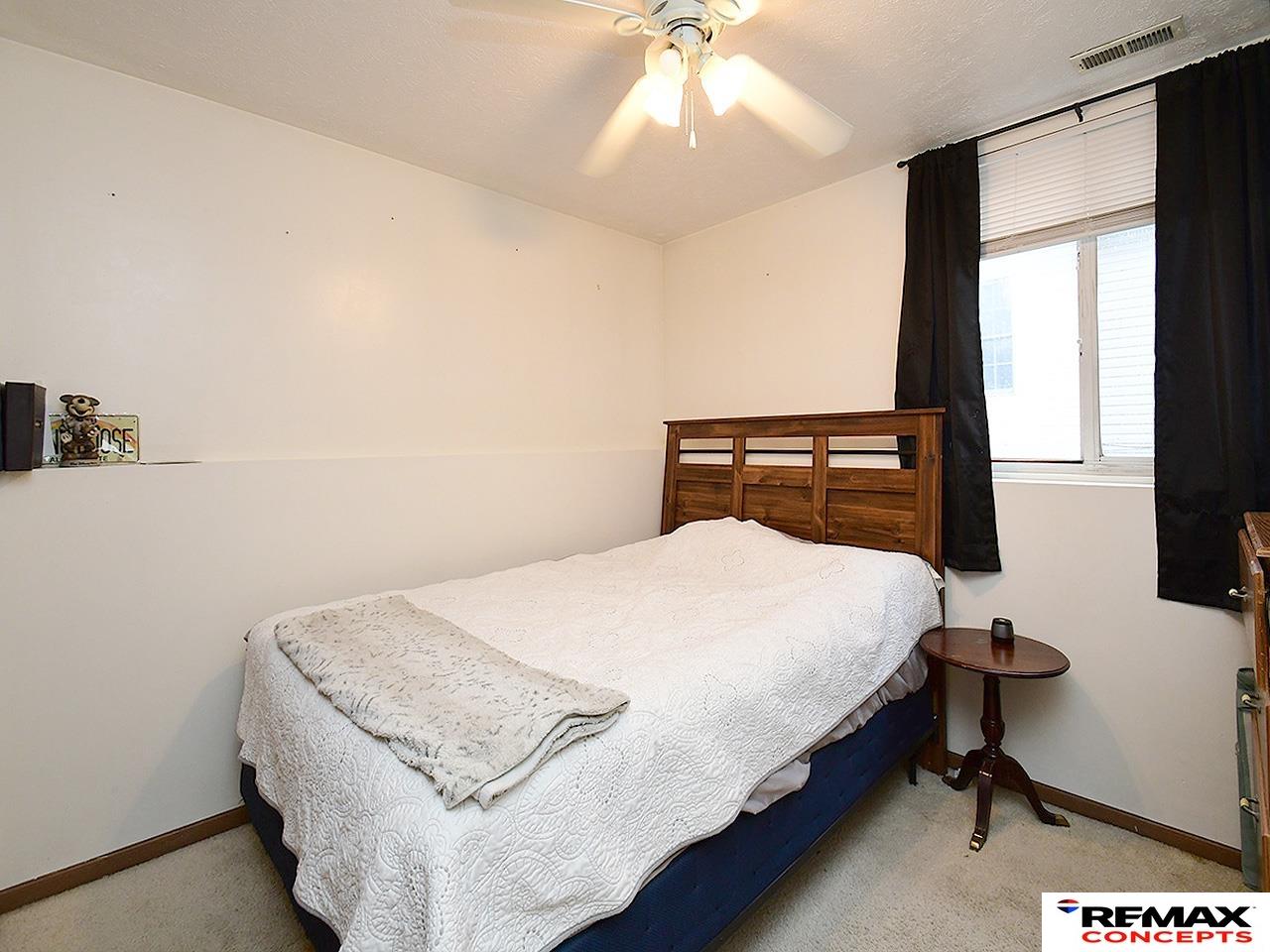752 W Belmont Avenue