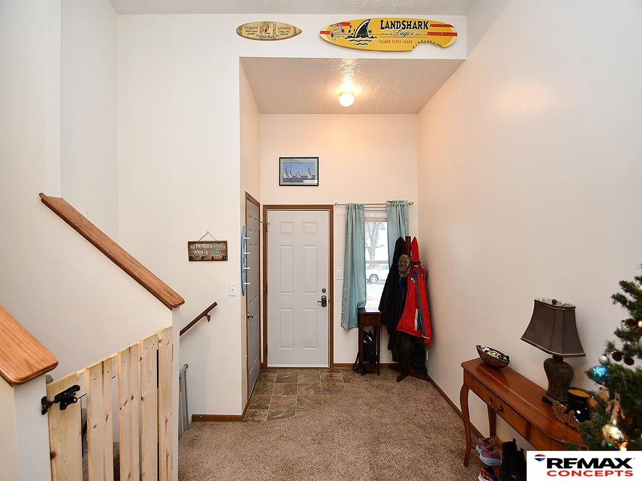 752 W Belmont Avenue