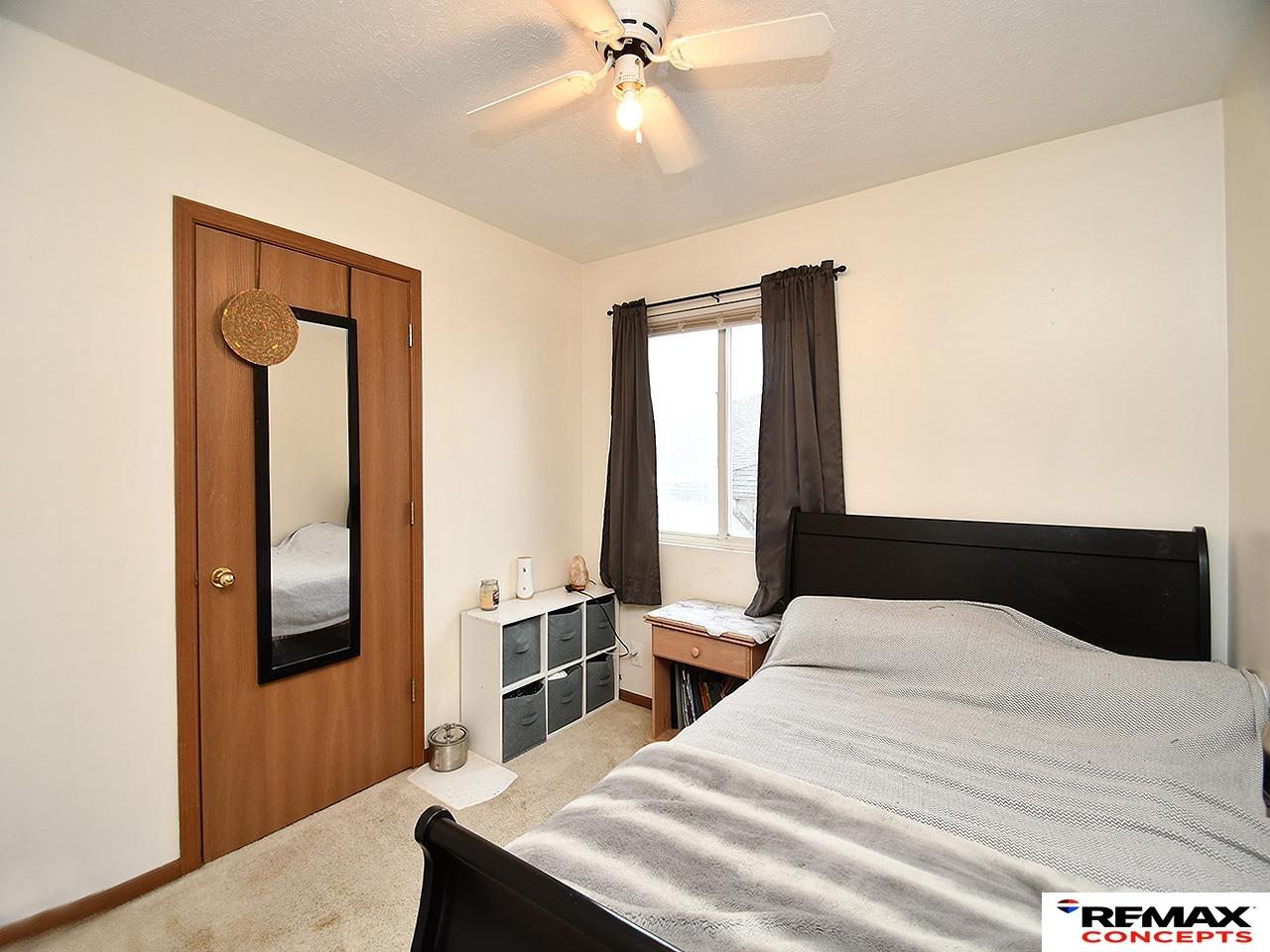 752 W Belmont Avenue