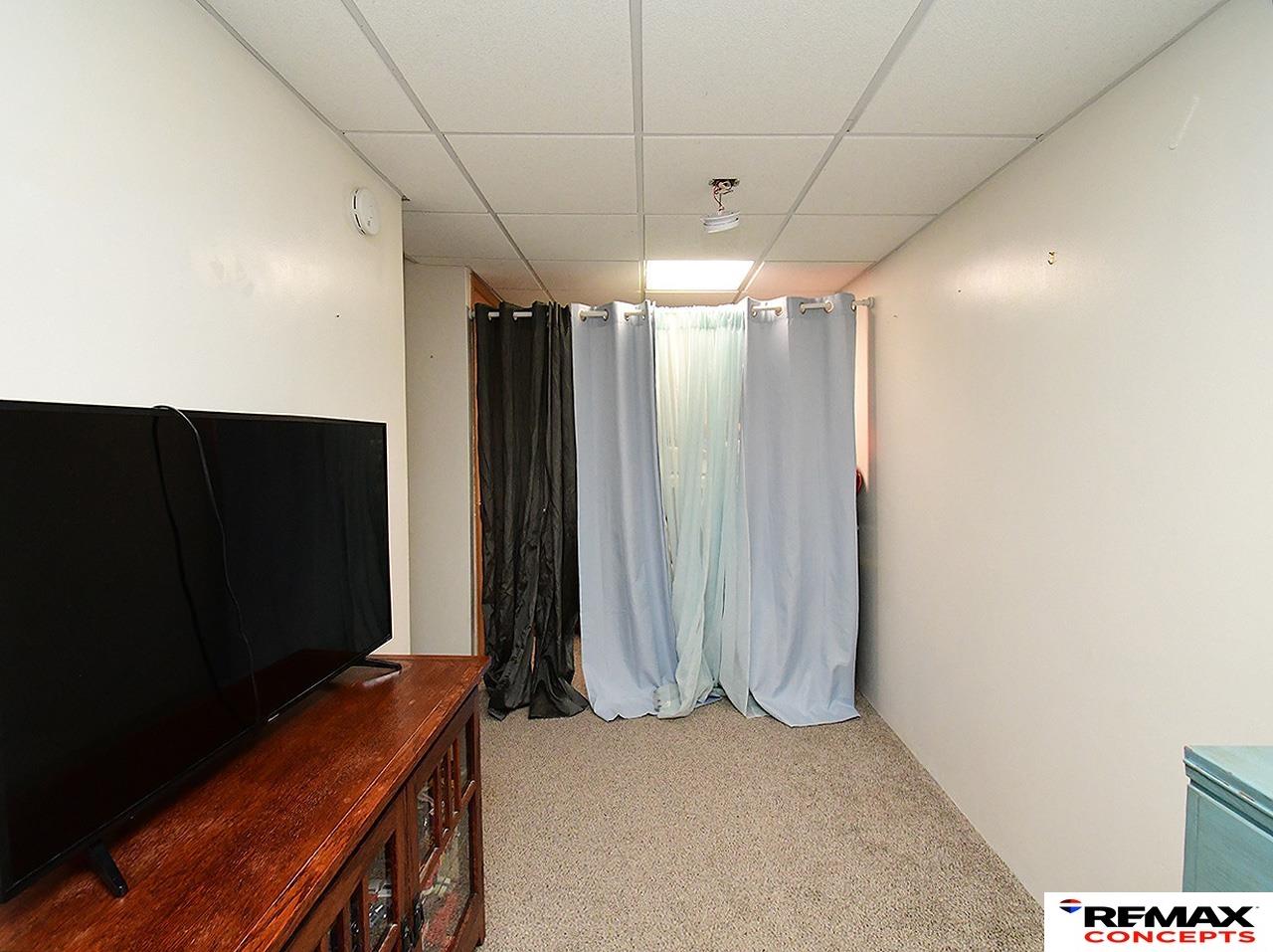 752 W Belmont Avenue
