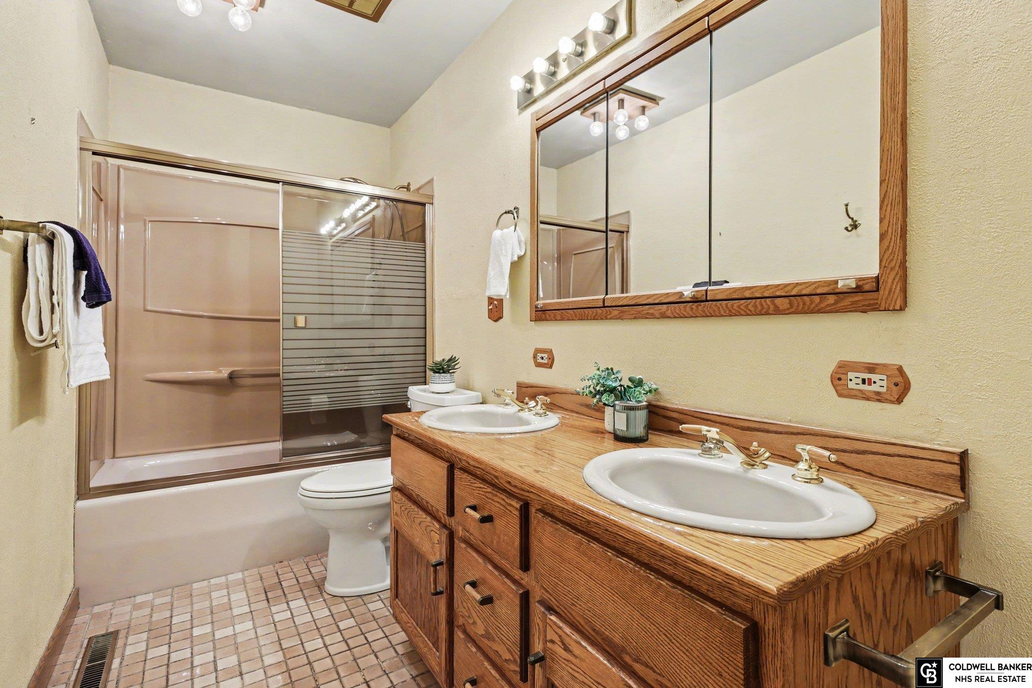 6700 S Bermuda Drive