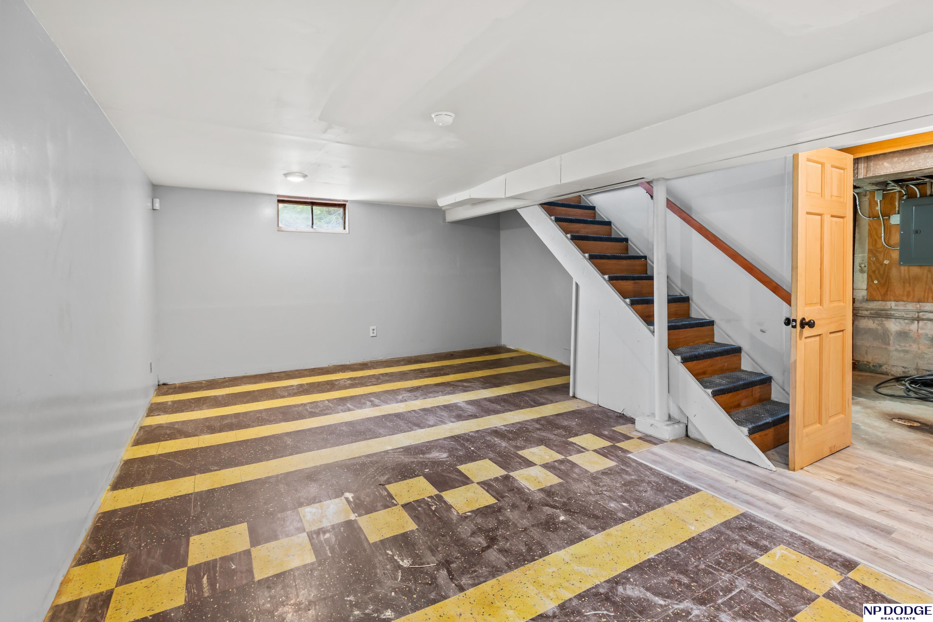 4021 Vernon Avenue