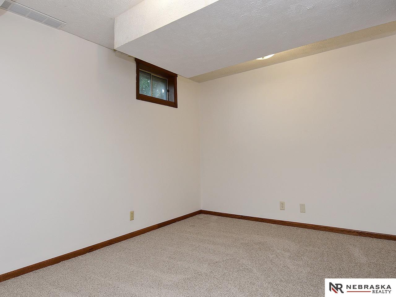 524 W Burt Drive