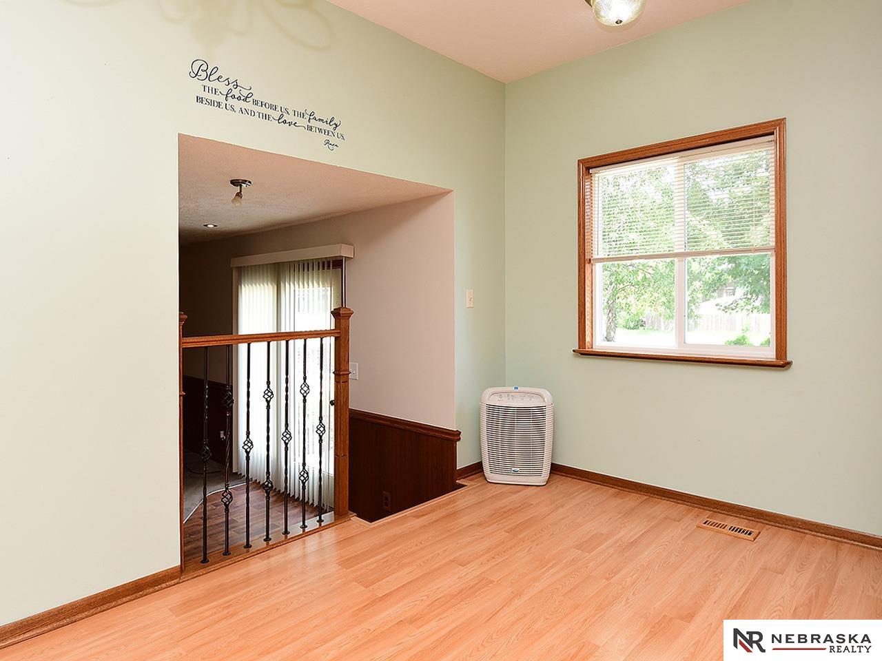 524 W Burt Drive
