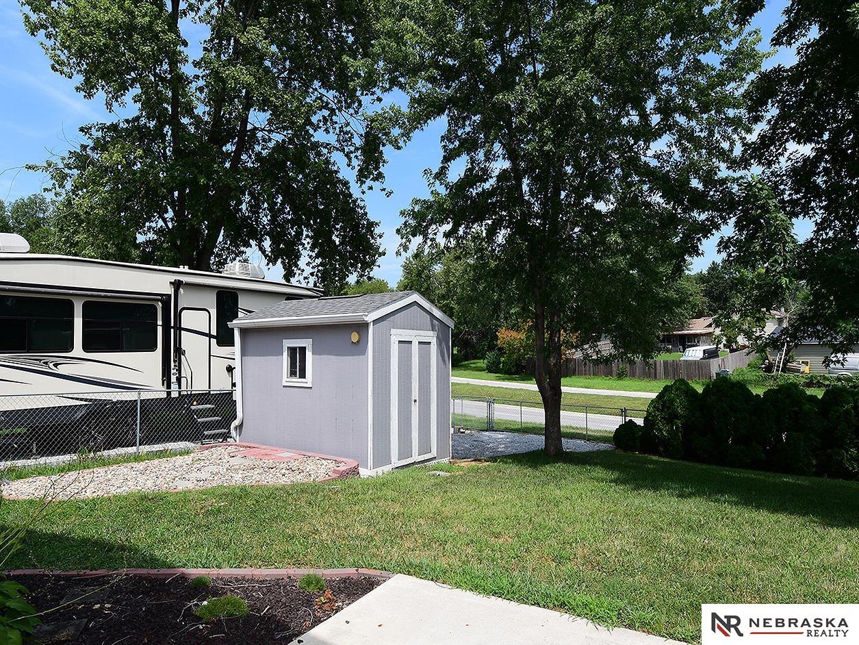 524 W Burt Drive