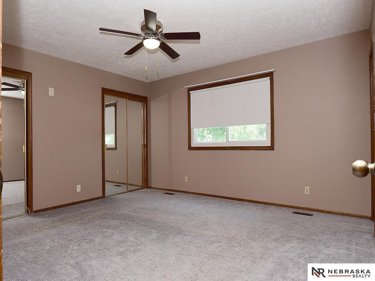 524 W Burt Drive