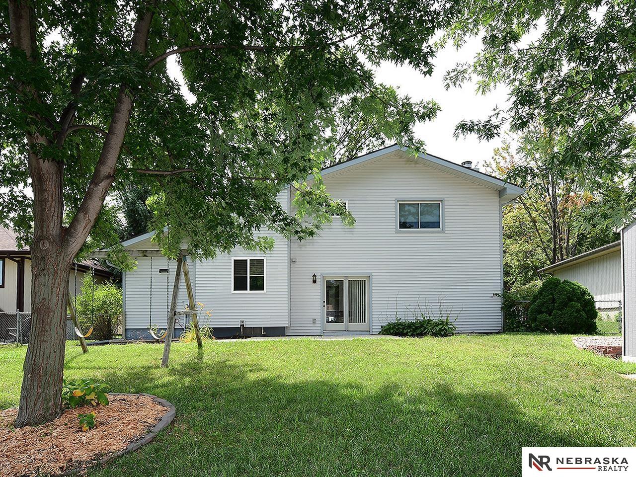 524 W Burt Drive