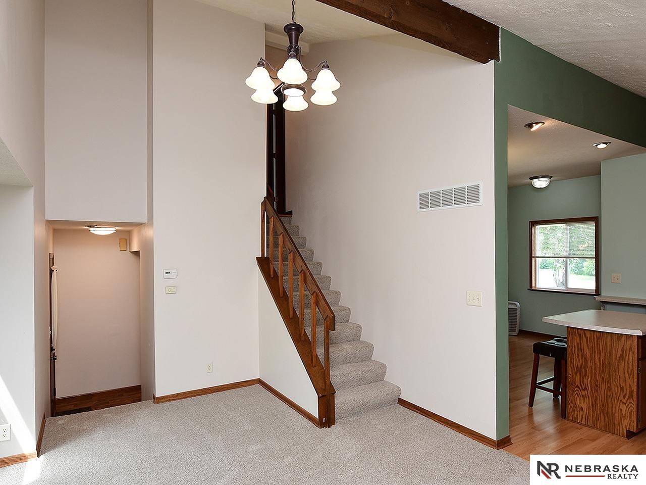 524 W Burt Drive