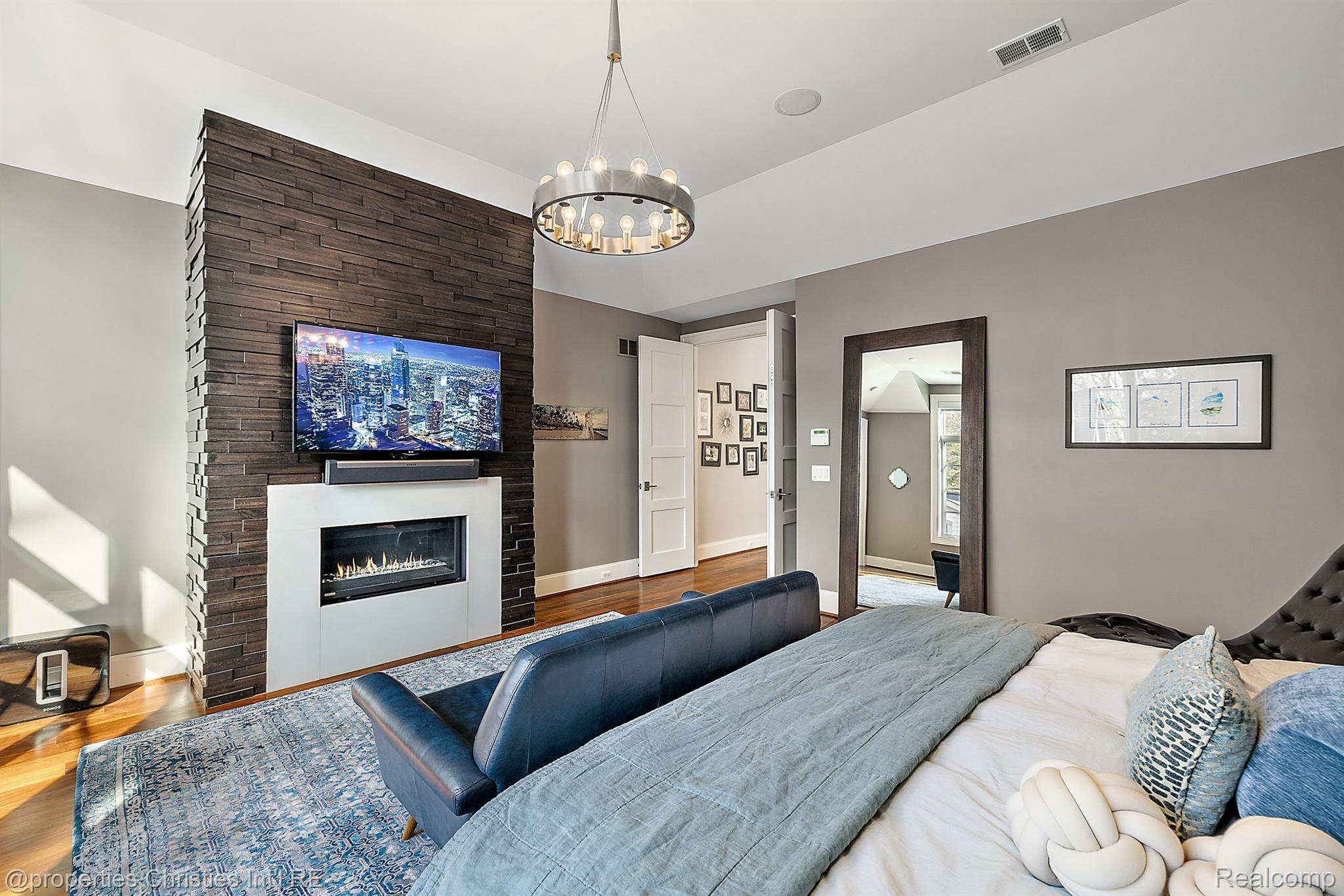 375 BALDWIN Road