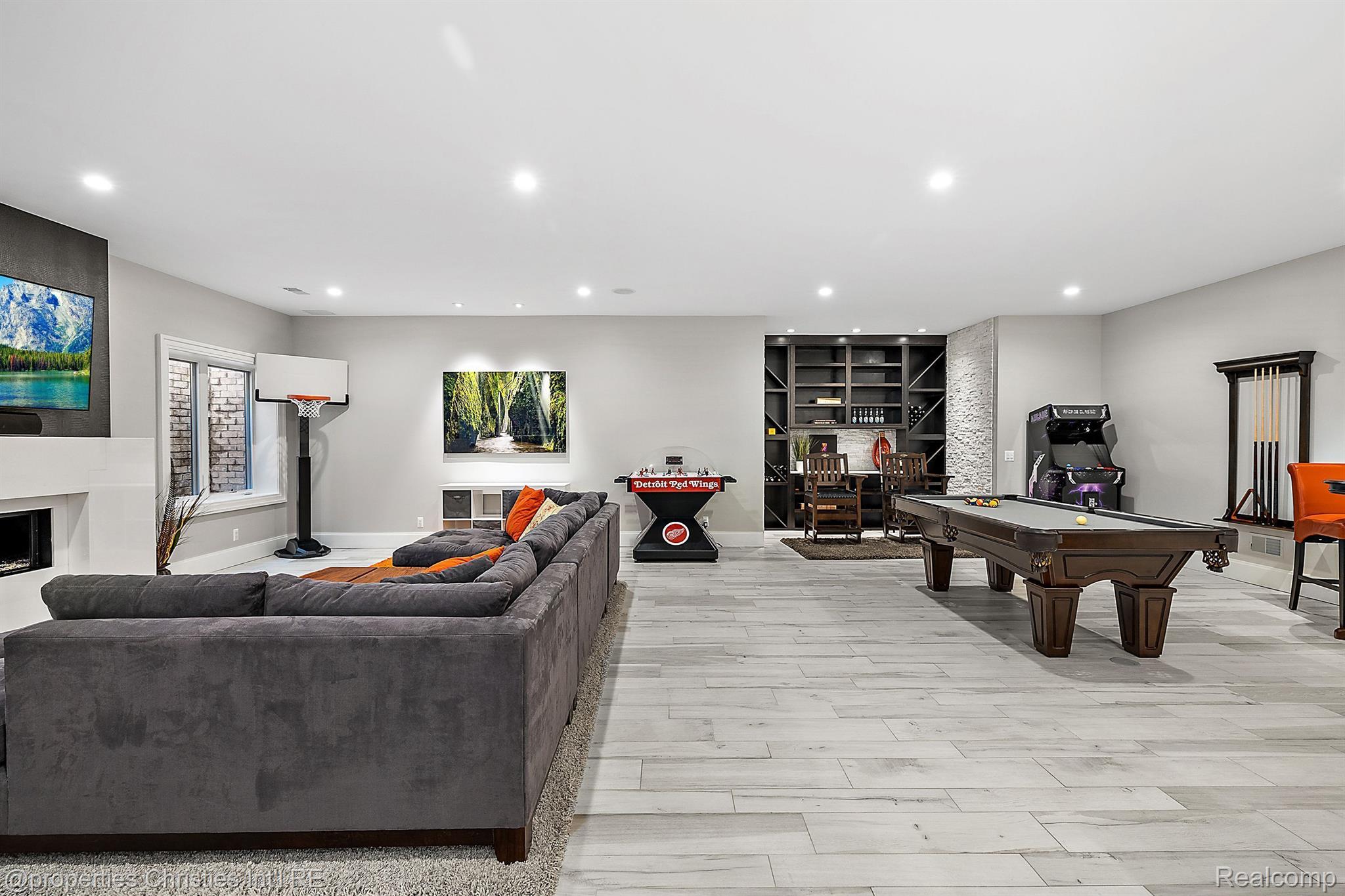 375 BALDWIN Road