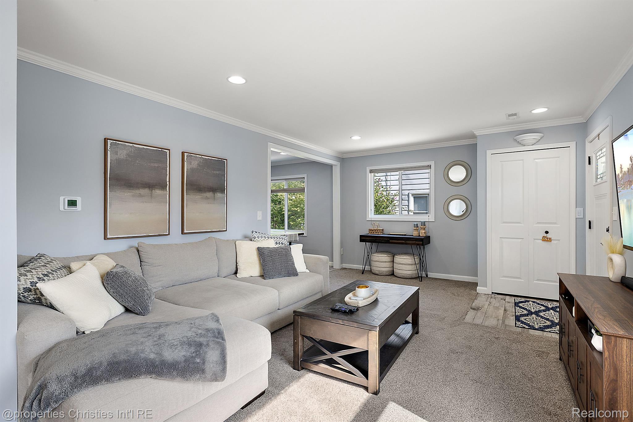 3521 WOODLAND Avenue