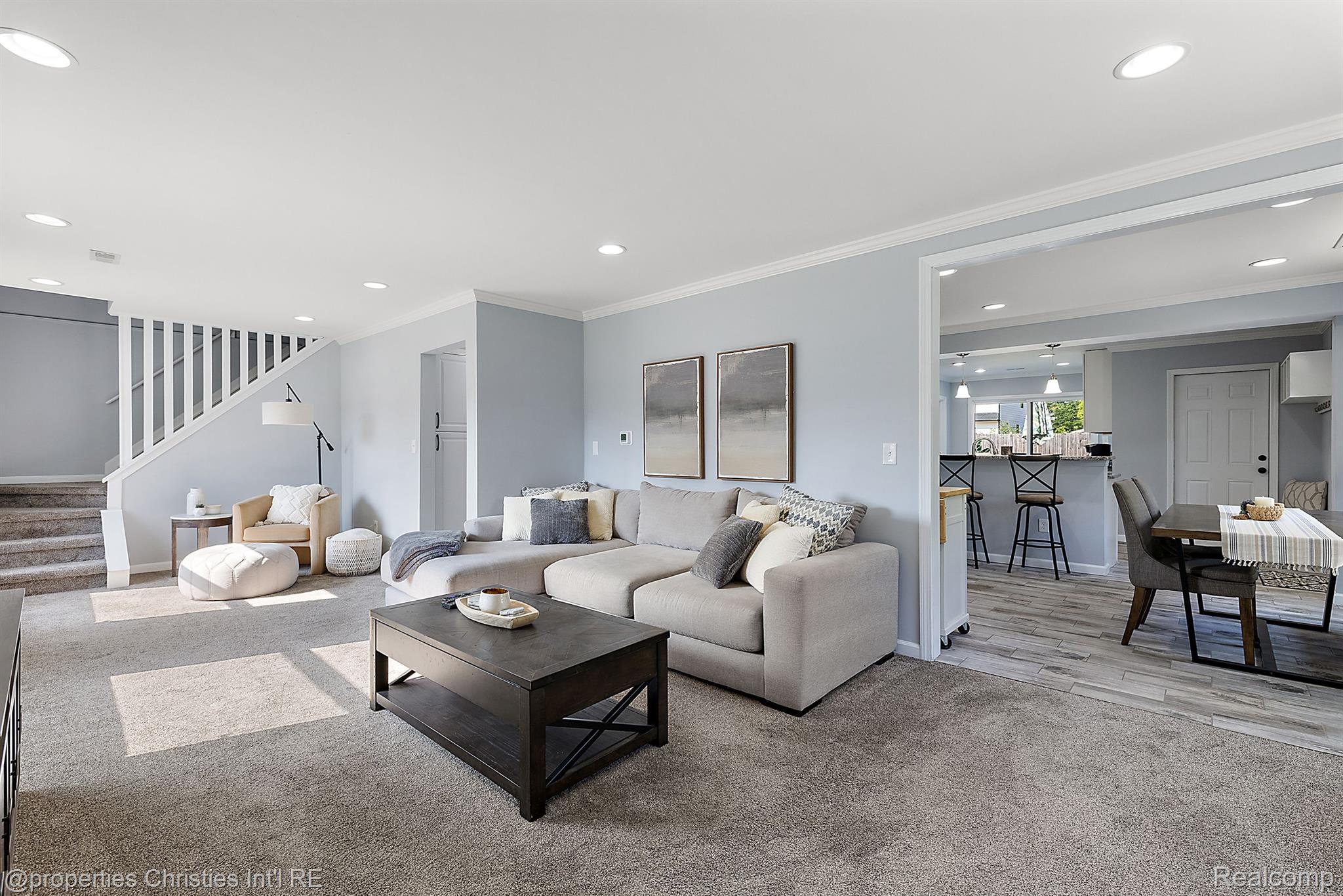 3521 WOODLAND Avenue