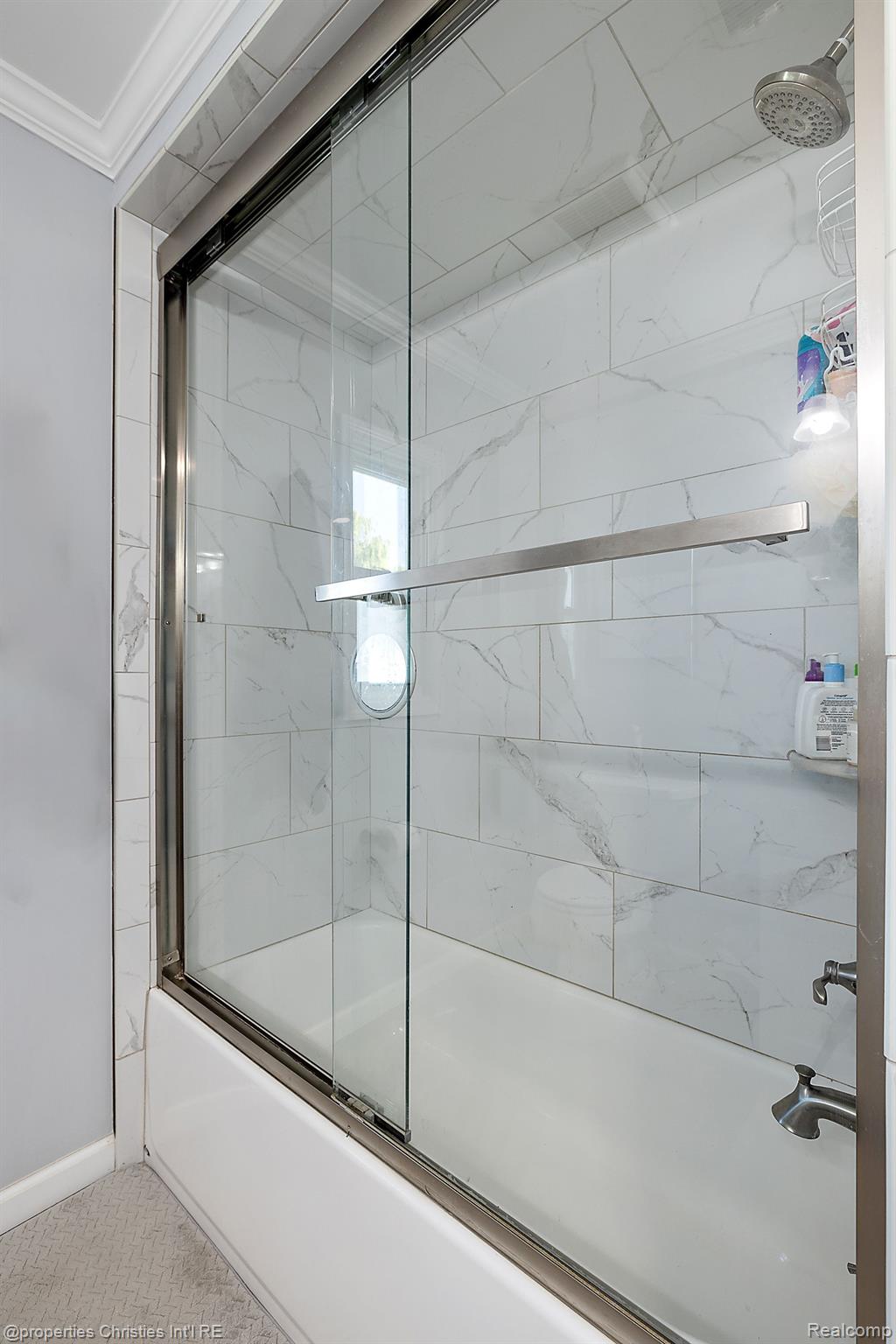 3521 WOODLAND Avenue