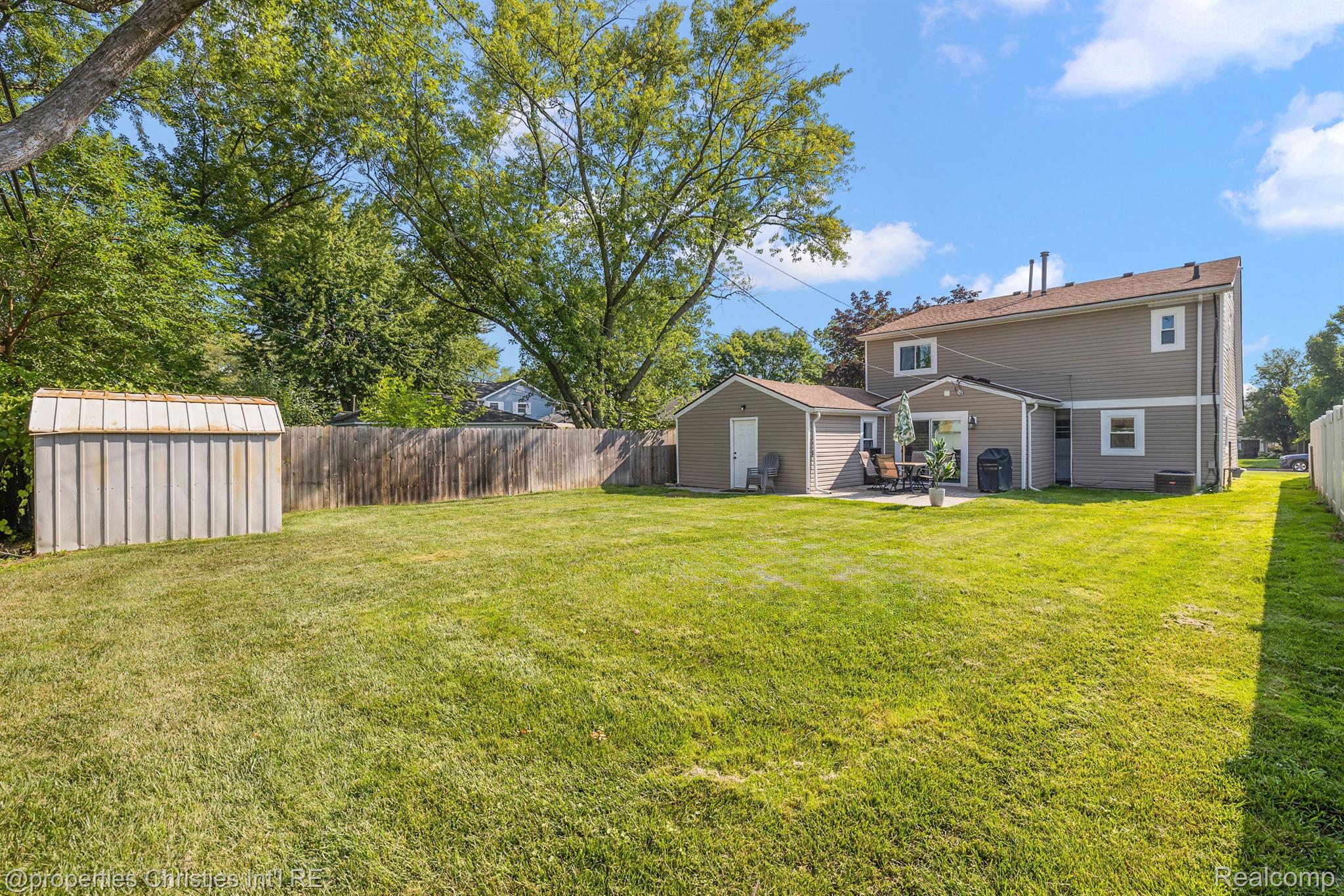 3521 WOODLAND Avenue