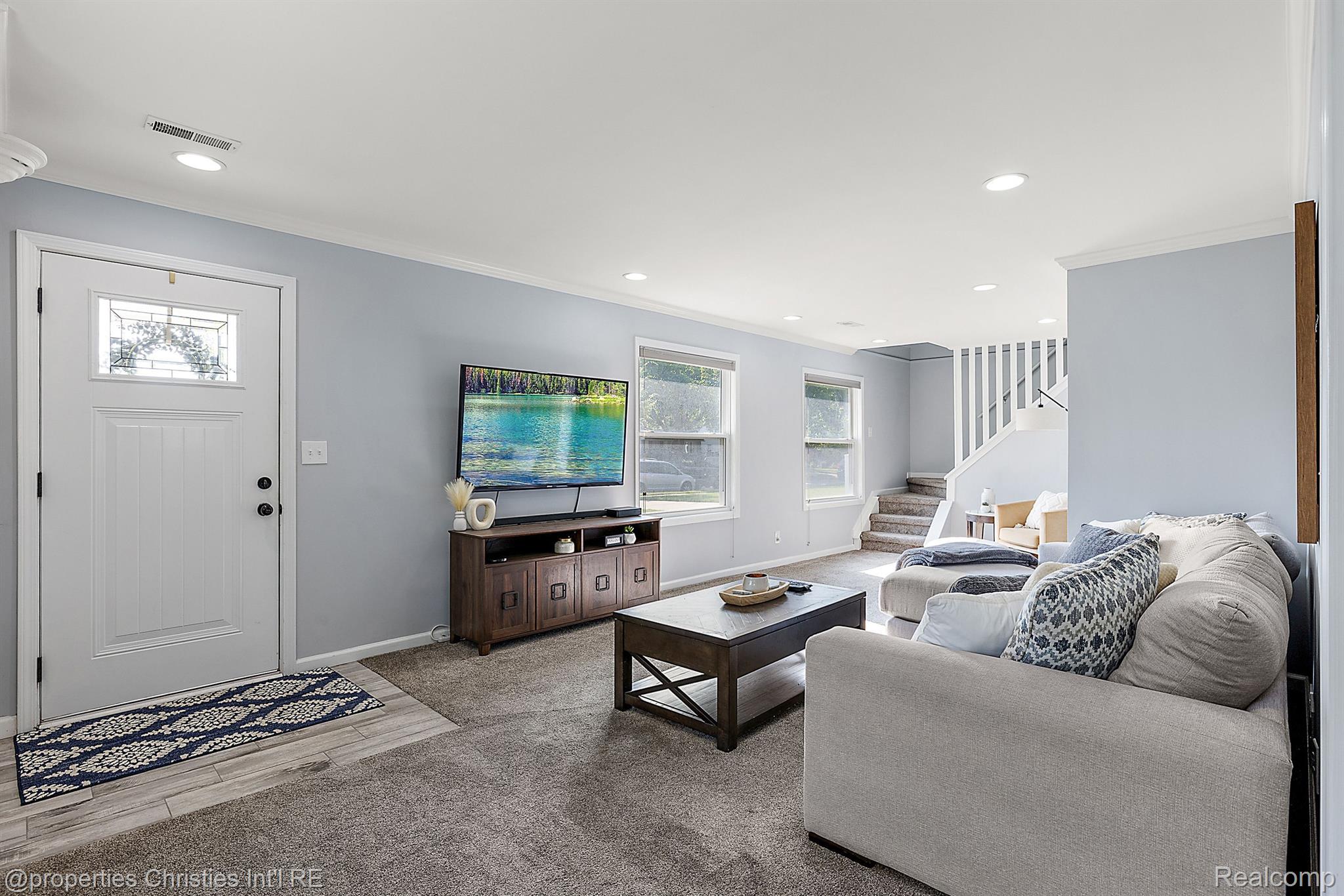 3521 WOODLAND Avenue