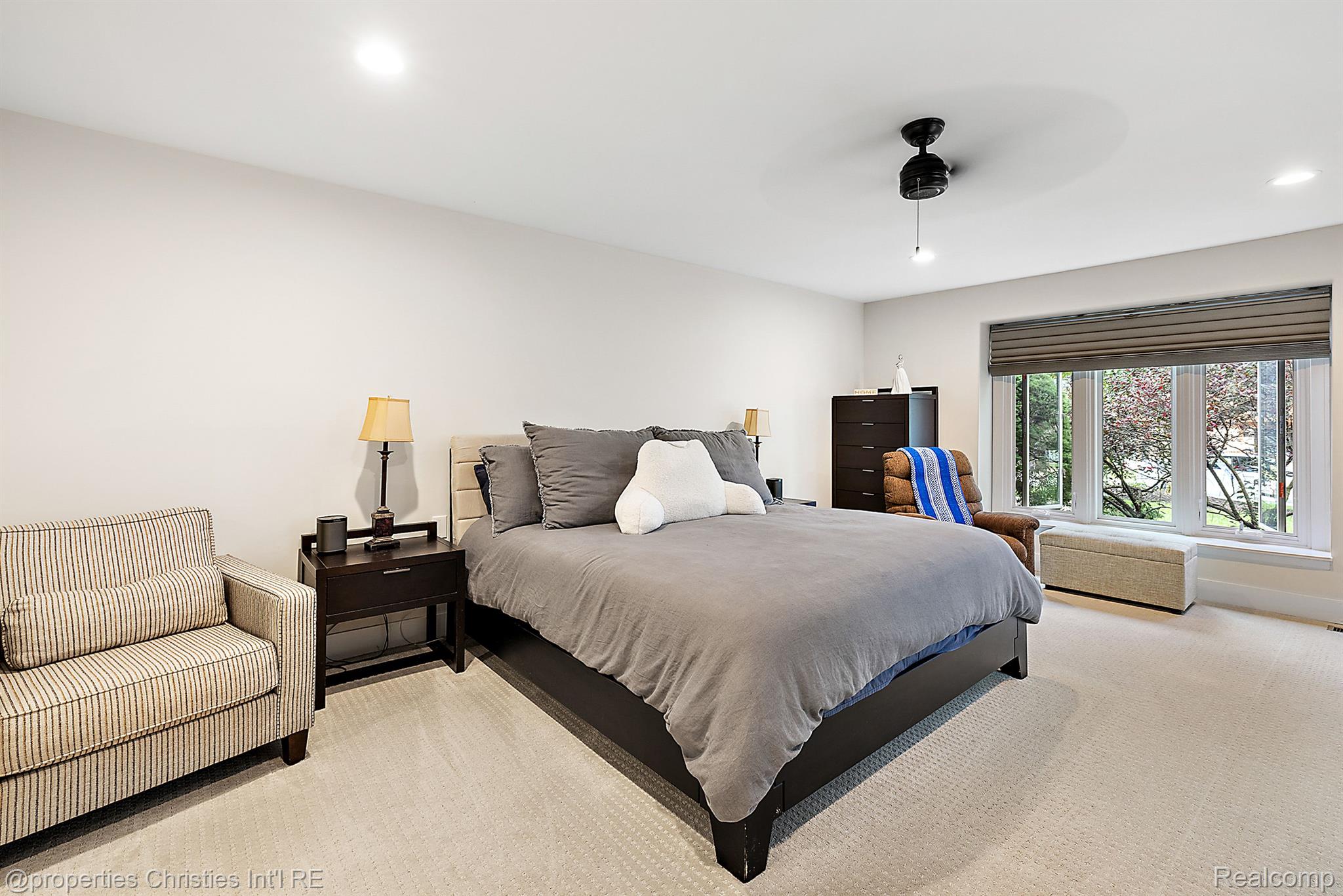 5106 WOODLANDS Trail