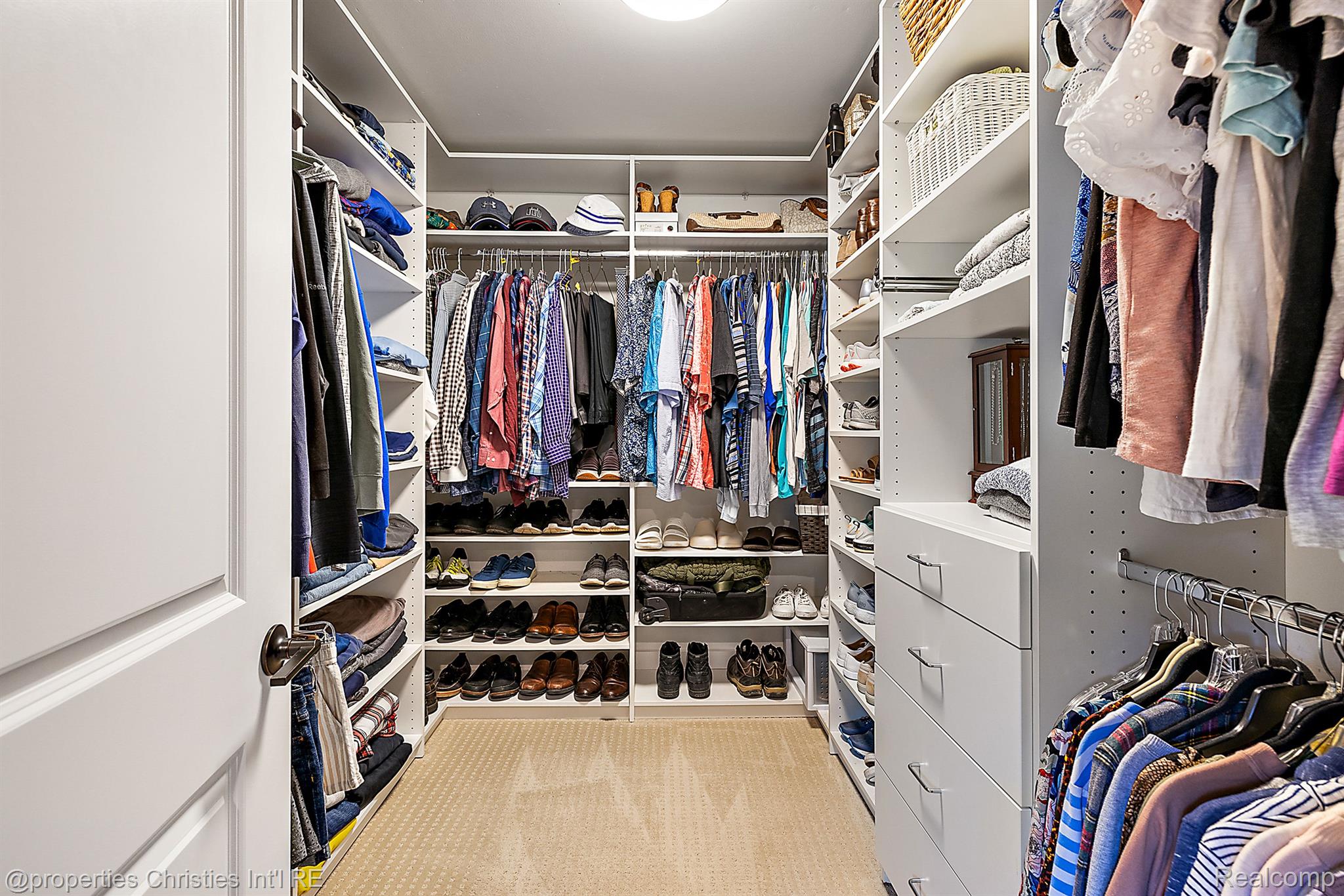 5106 WOODLANDS Trail