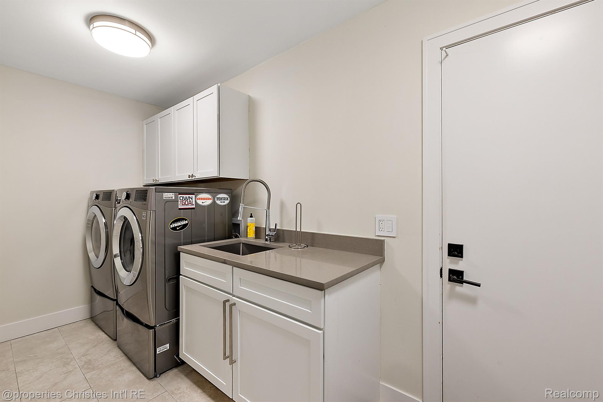 5106 WOODLANDS Trail