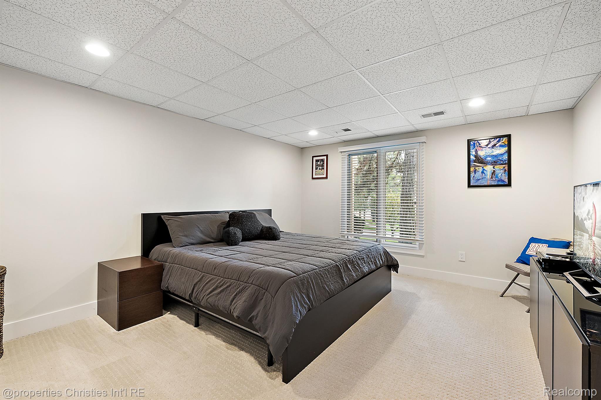 5106 WOODLANDS Trail
