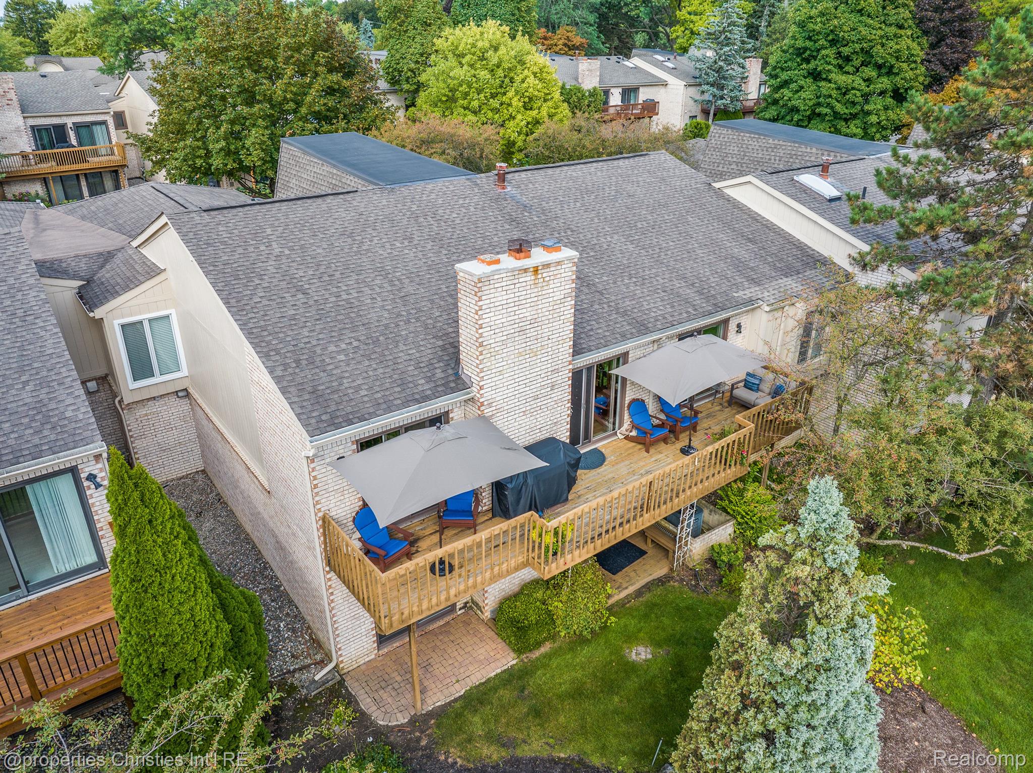 5106 WOODLANDS Trail