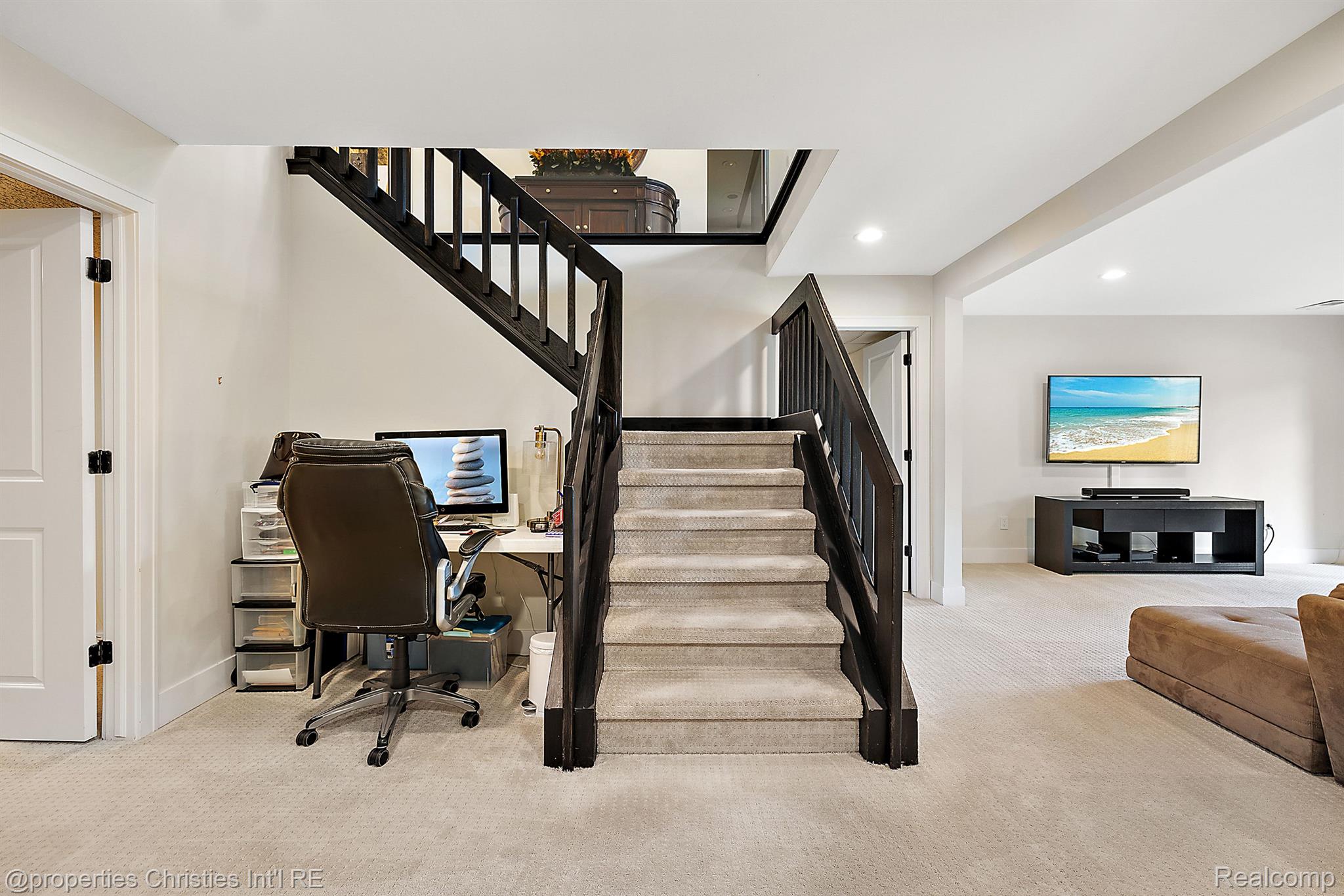 5106 WOODLANDS Trail