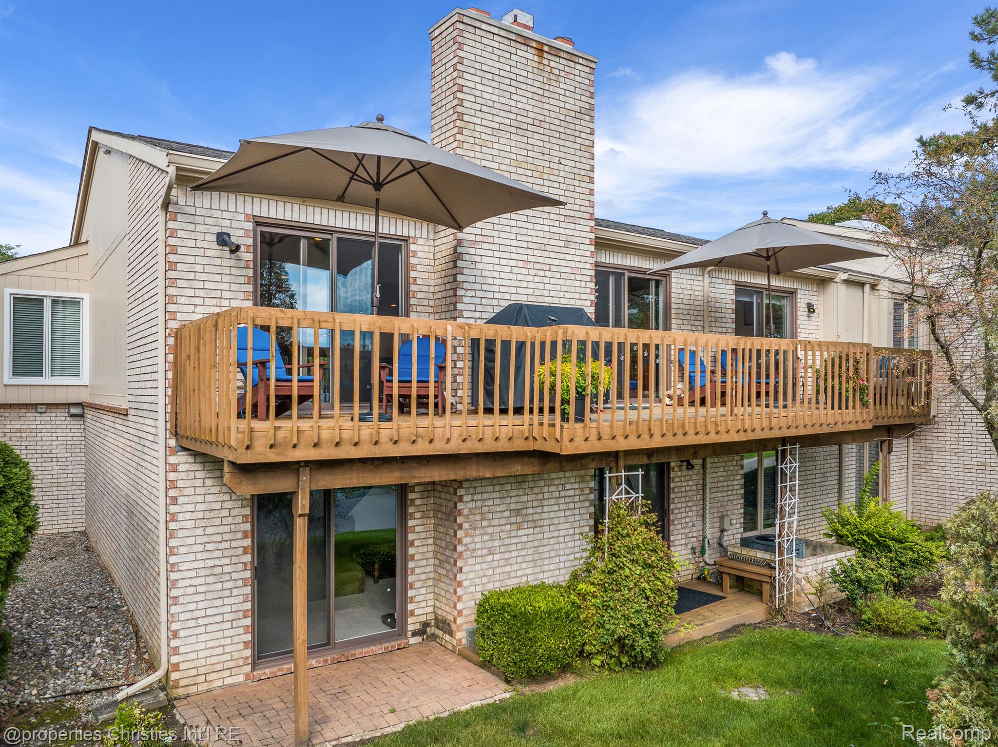 5106 WOODLANDS Trail