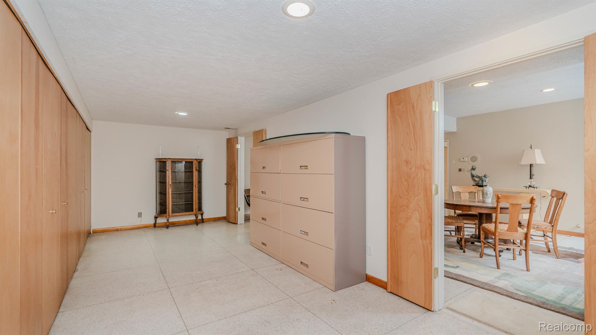 1105 CHARRINGTON Road