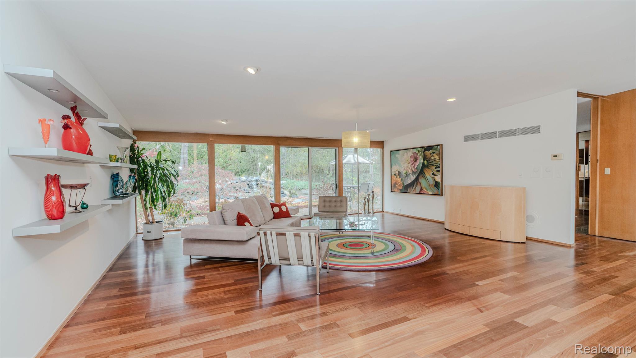 1105 CHARRINGTON Road